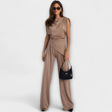 Michaela - Asymmetrische set met dramatische schouders