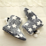 Ilse | Fleece huissokken met sterren en pompon