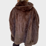 Karolína – Comfortabele Jas met Capuchon