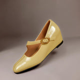 TESS | LEREN MARY JANES MET VIERKANTE NEUS