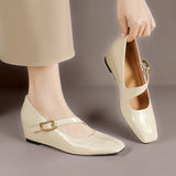 TESS | LEREN MARY JANES MET VIERKANTE NEUS